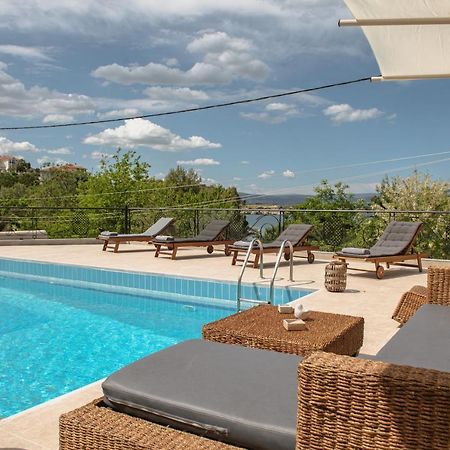 Nisovillas Volos Ngoại thất bức ảnh
